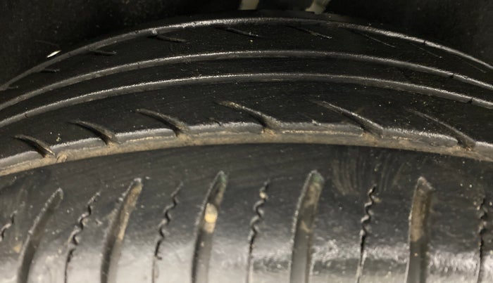 2018 Ford Ecosport 1.5TITANIUM TDCI, Diesel, Manual, 23,048 km, Right Rear Tyre Tread