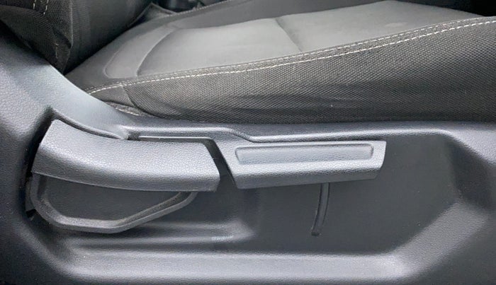 2019 Hyundai VENUE 1.0 TURBO GDI SX+ AT, Petrol, Automatic, 65,788 km, Driver Side Adjustment Panel