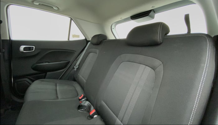 2019 Hyundai VENUE 1.0 TURBO GDI SX+ AT, Petrol, Automatic, 65,788 km, Right Side Rear Door Cabin