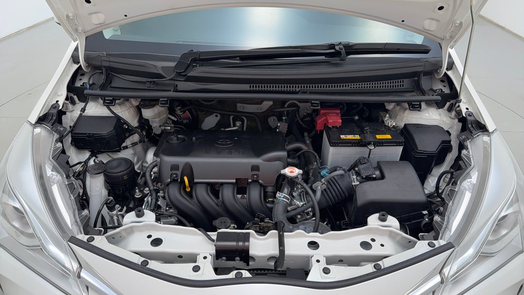 Open Bonnet (Engine)
