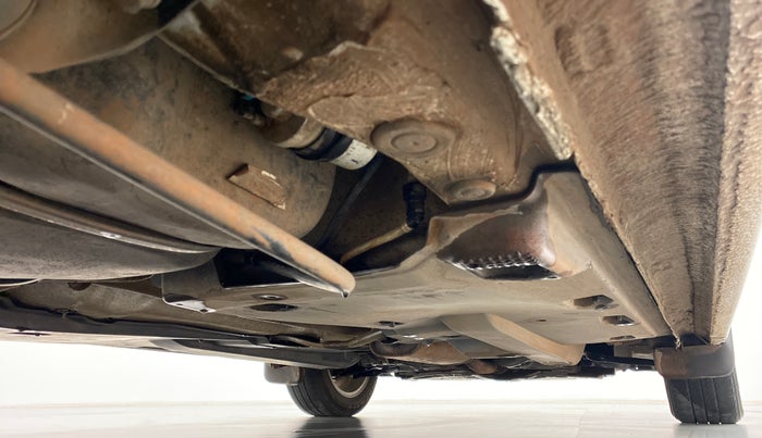 2015 Volkswagen Vento HIGHLINE PETROL, Petrol, Manual, 31,205 km, Right Side Underbody