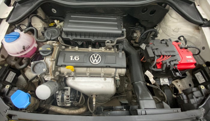 2015 Volkswagen Vento HIGHLINE PETROL, Petrol, Manual, 31,205 km, Open Bonet