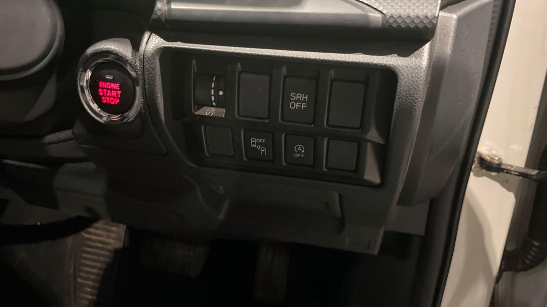2023 Subaru Forester 2.5i (AWD), Automatic, 39297 km, Utility Switches/Buttons