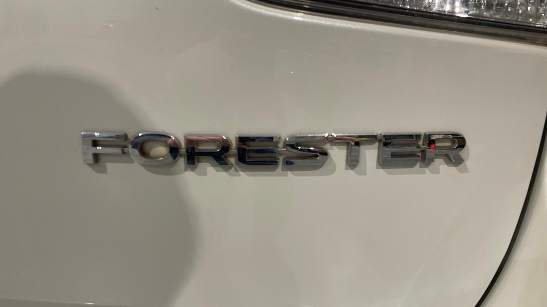 2023 Subaru Forester 2.5i (AWD), Automatic, 39297 km, Badge (Boot Right Side)