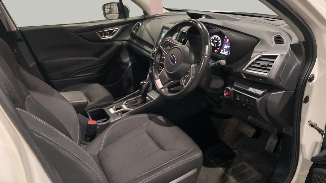 2023 Subaru Forester 2.5i (AWD), Automatic, 39297 km, Right Side Front Door Cabin View