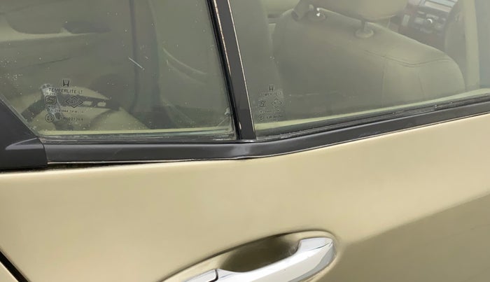 2012 Honda City 1.5L I-VTEC V AT, Petrol, Automatic, 92,073 km, Right rear door - Weather strip has minor damage