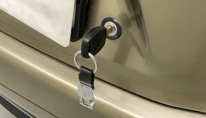 2012 Honda City 1.5L I-VTEC V AT, Petrol, Automatic, 92,073 km, Lock system - Boot door not opening through lever