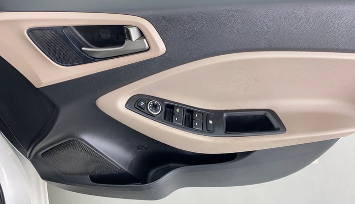 2017 Hyundai Elite i20 ASTA 1.2 (O), Petrol, Manual, 50,636 km, Driver Side Door Panels Control