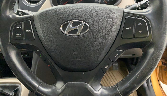 2013 Hyundai Grand i10 ASTA (O) 1.2 KAPPA VTVT, Petrol, Manual, 61,290 km, Steering wheel - Phone control not functional