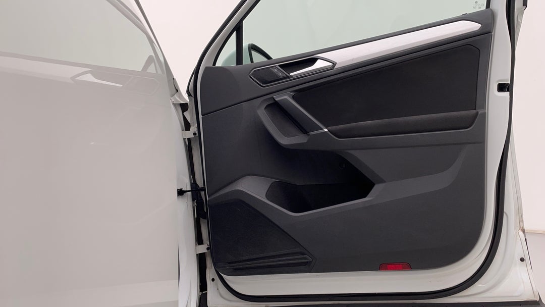 2016 Volkswagen Tiguan 132 Tsi Comfortline, Automatic, 89463 km, Speaker View