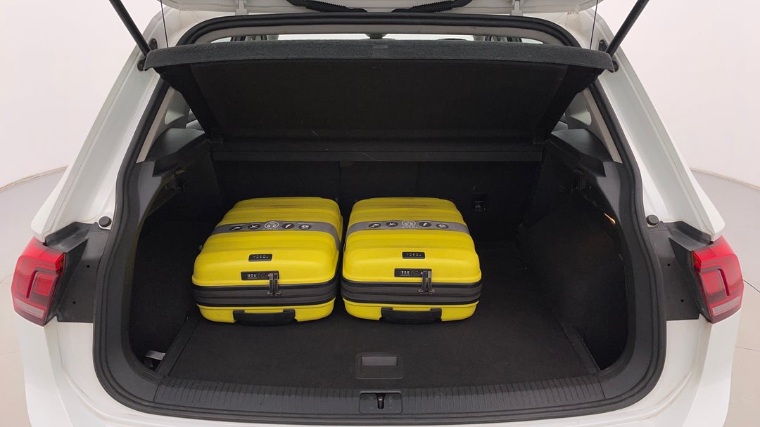 2016 Volkswagen Tiguan 132 Tsi Comfortline, Automatic, 89463 km, Boot Inside View with Luggage