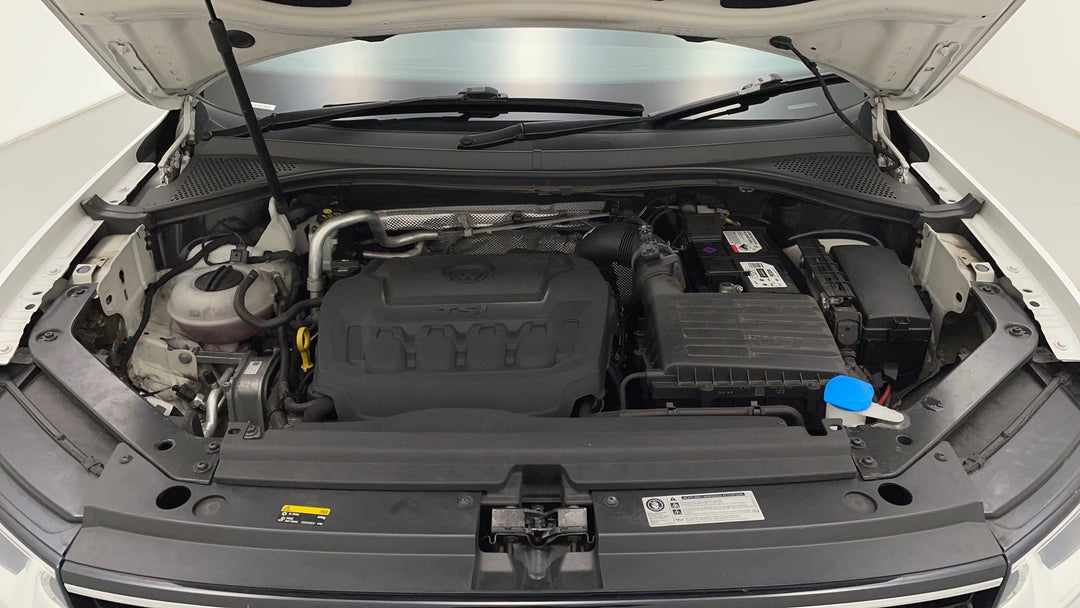 2016 Volkswagen Tiguan 132 Tsi Comfortline, Automatic, 89463 km, Open Bonnet (Engine)