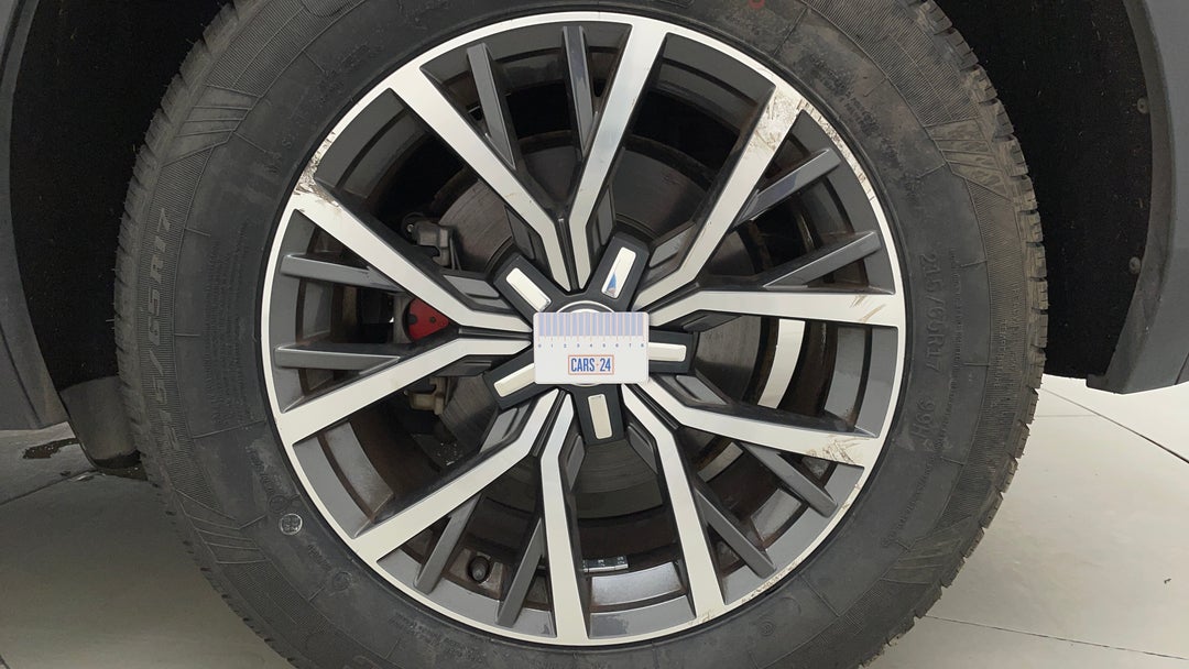 2016 Volkswagen Tiguan 132 Tsi Comfortline, Automatic, 89463 km, Wheels Rim Rear LHS Gutter Rash