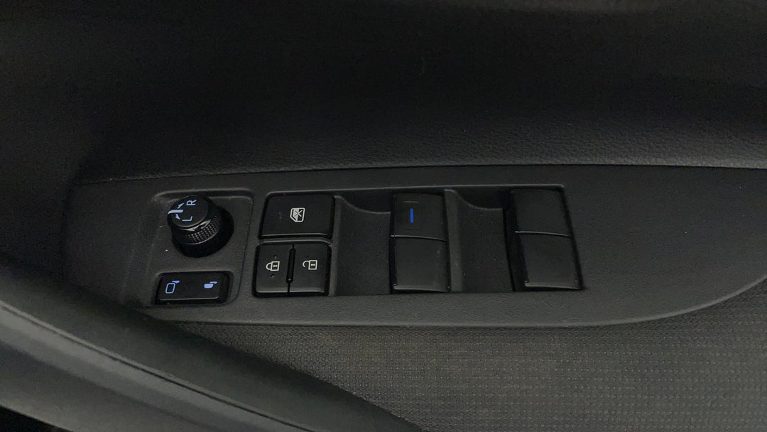 2019 Toyota Corolla Ascent Sport Hybrid, Automatic, 69034 km, Drivers Side Door Panel Controls