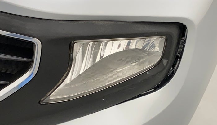 2019 Hyundai NEW SANTRO SPORTZ MT, Petrol, Manual, 74,190 km, Left fog light - Not fixed properly