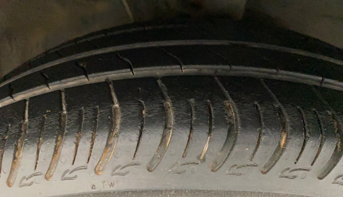 2019 Hyundai NEW SANTRO SPORTZ MT, Petrol, Manual, 74,190 km, Right Front Tyre Tread