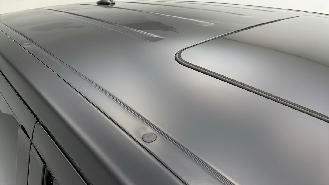 Roof/Sunroof View