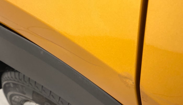 2021 Renault TRIBER 1.0 RXT, Petrol, Manual, 28,083 km, Right quarter panel - Slightly dented