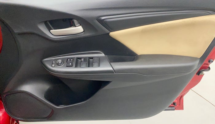 2018 Honda Jazz 1.2L I-VTEC V AT, Petrol, Automatic, 32,345 km, Driver Side Door Panels Control