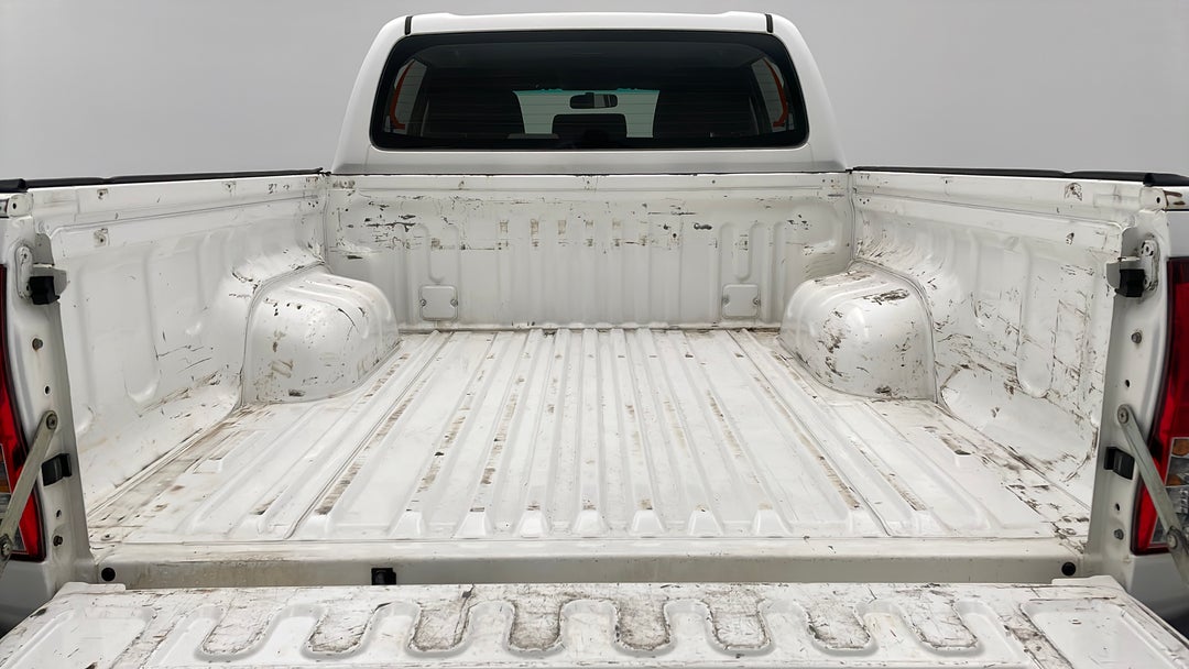 2016 Toyota Hilux Sr (4x4), Manual, 125408 km, Boot Inside View