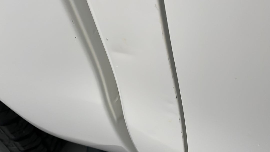 2016 Toyota Hilux Sr (4x4), Manual, 125408 km, Quarter Panel Rear RHS Dent