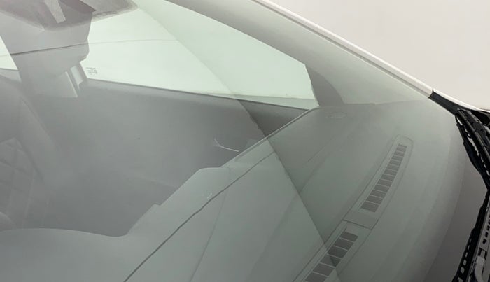 2020 Volkswagen Polo COMFORTLINE PLUS 1.0L MPI, Petrol, Manual, 42,030 km, Front windshield - Minor spot on windshield