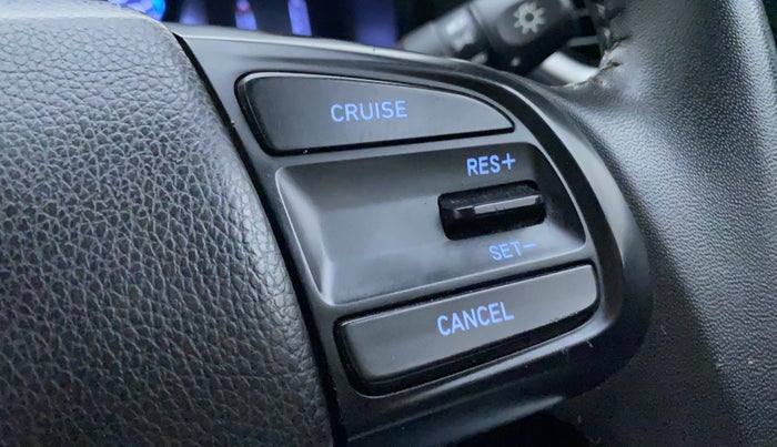 2020 Hyundai VENUE SX 1.5 CRDI, Diesel, Manual, 30,477 km, Adaptive Cruise Control