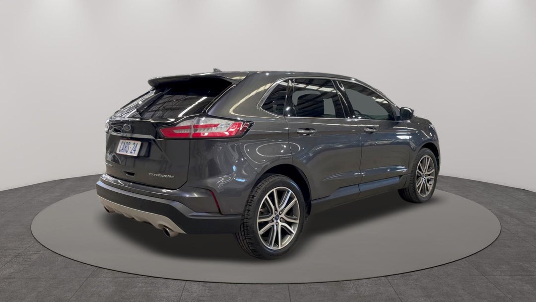 Right Back Diagonal (45- Degree) View