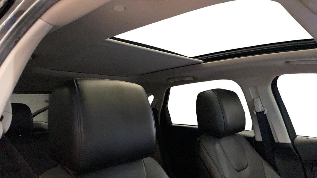 Interior Sunroof/Moonroof