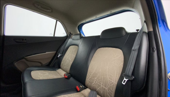 2019 Hyundai Grand i10 MAGNA 1.2 KAPPA VTVT, Petrol, Manual, 40,240 km, Right Side Rear Door Cabin