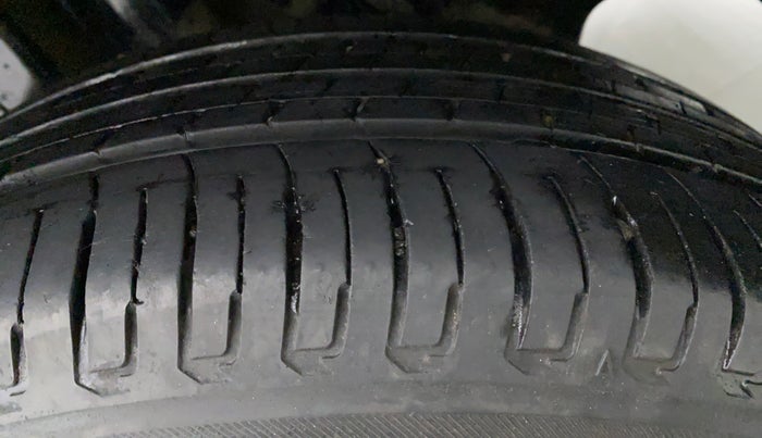2018 Maruti Dzire ZXI Plus AMT, Petrol, Automatic, 28,319 km, Left Rear Tyre Tread