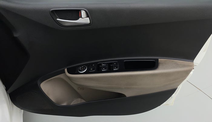 2014 Hyundai Grand i10 SPORTZ 1.2 KAPPA VTVT, Petrol, Manual, 47,072 km, Driver Side Door Panels Control