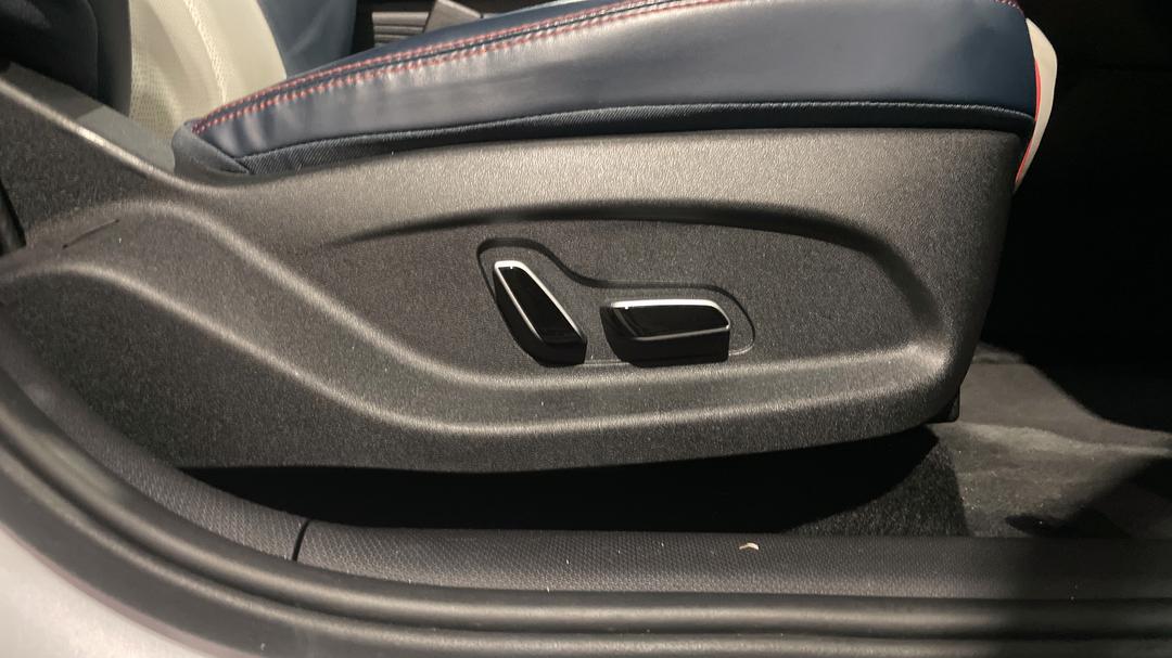2023 Byd Atto 3 Extended Range, Automatic, 62690 km, Drivers Side Adjustment Panel