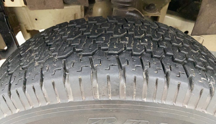 2019 Mahindra Bolero POWER+ SLE, Diesel, Manual, Left Front Tyre Tread
