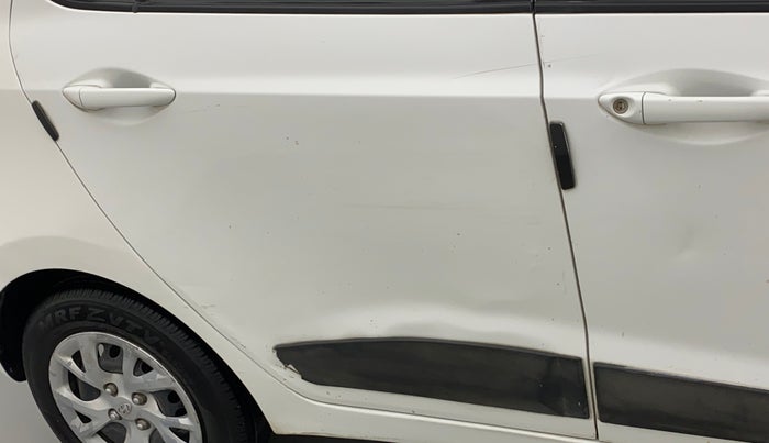 2017 Hyundai Grand i10 MAGNA 1.2 KAPPA VTVT, Petrol, Manual, 38,881 km, Right rear door - Slightly dented