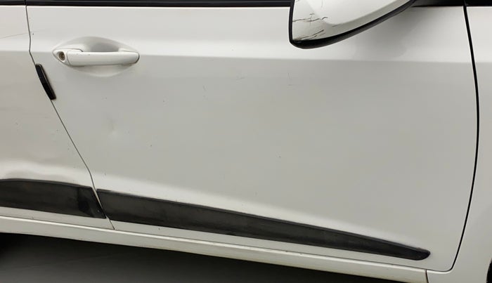2017 Hyundai Grand i10 MAGNA 1.2 KAPPA VTVT, Petrol, Manual, 38,881 km, Driver-side door - Slightly dented