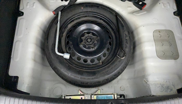 2017 Hyundai Grand i10 MAGNA 1.2 KAPPA VTVT, Petrol, Manual, 38,881 km, Spare Tyre