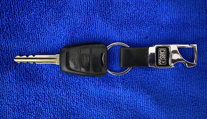 2017 Hyundai Grand i10 MAGNA 1.2 KAPPA VTVT, Petrol, Manual, 38,881 km, Key Close Up