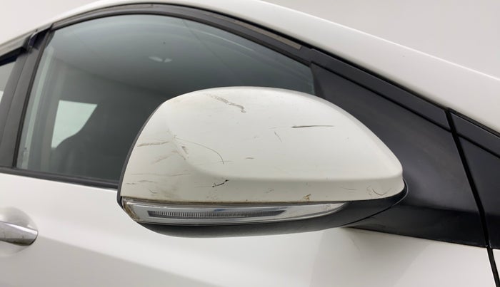 2016 Hyundai Xcent S 1.2, Petrol, Manual, 56,967 km, Right rear-view mirror - Indicator light has minor damage