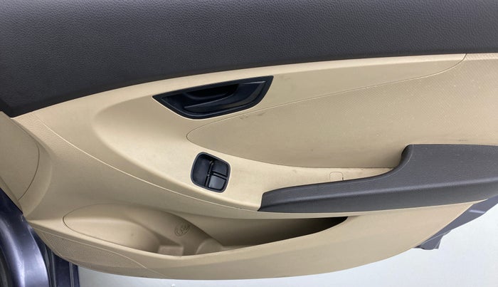 2012 Hyundai Eon MAGNA PLUS, Petrol, Manual, 64,595 km, Driver Side Door Panels Control