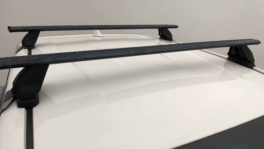 2022 Toyota Hilux Sr5 (4x4), Automatic, 59175 km, Roof/Sunroof View