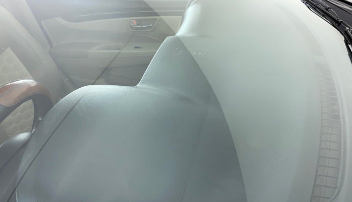 2015 Maruti Ciaz VXI, Petrol, Manual, 43,748 km, Front windshield - Minor spot on windshield