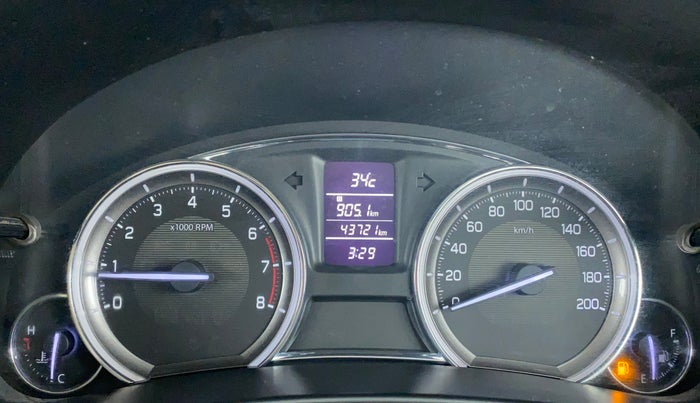 2015 Maruti Ciaz VXI, Petrol, Manual, 43,748 km, Odometer Image