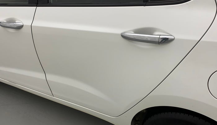2018 Hyundai Xcent SX 1.2, Petrol, Manual, 60,287 km, Rear left door - Slightly dented