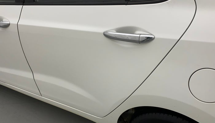 2018 Hyundai Xcent SX 1.2, Petrol, Manual, 60,287 km, Rear left door - Minor scratches