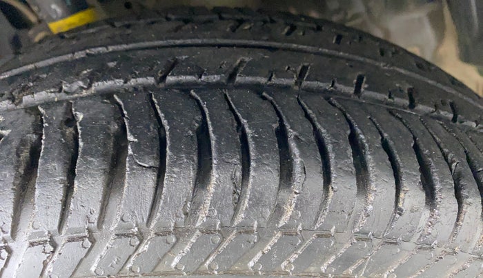 2018 Ford Ecosport TITANIUM 1.5L PETROL, Petrol, Manual, 54,614 km, Right Front Tyre Tread