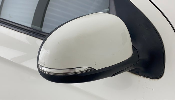 2012 Hyundai i20 ASTA 1.4 AT VTVT, Petrol, Automatic, 18,058 km, Right rear-view mirror - Folding motor not working