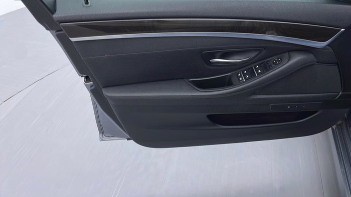 BMW 520I-Driver Side Door Panels Controls