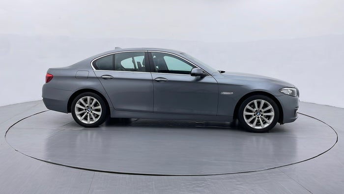 BMW 520I-Right Side View