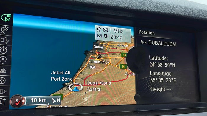 BMW 520I-Infotainment System Display Display damaged